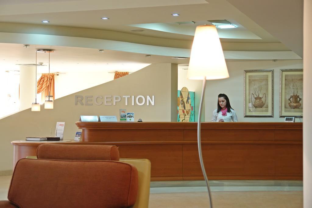 Hotel Flamengo Ohrid Bagian luar foto